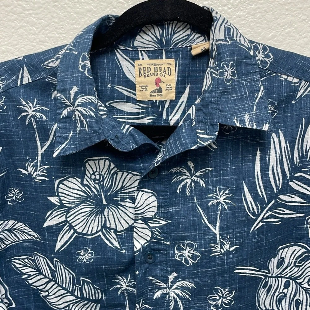 Red Head Blue and White Floral Tropical Hawaiian Men's Medium Button Up Shirt